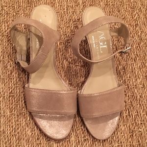 AGL Heels